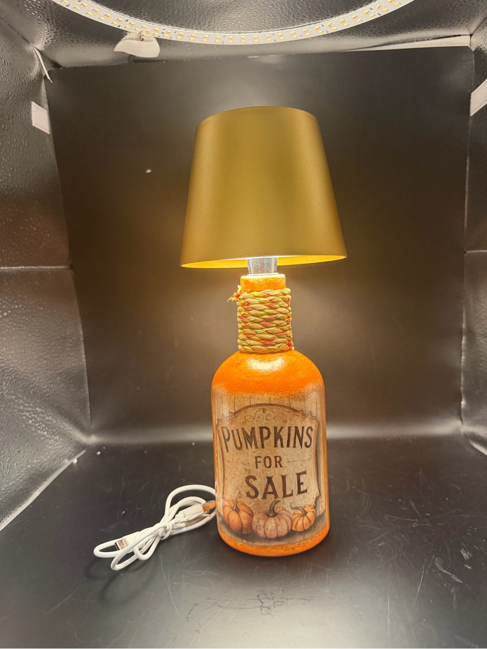 Handmade “Pumpkins for Sale” Fall Lamp – Rustic Farmhouse Autumn Décor